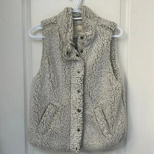 Thread & Supply Faux Fur Cozy Warm Sherpa Vest | Size XS Ivory